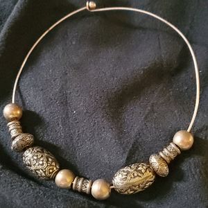 Wire clasp necklace